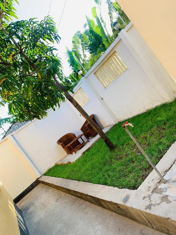 Jambo Hideaway Apartment Dar es Salaam Exterior photo